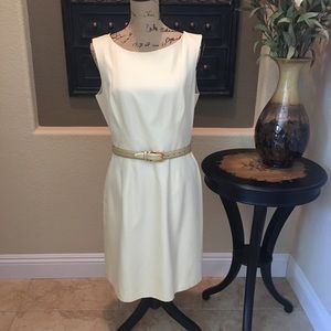 Perfect little Tahari Dress